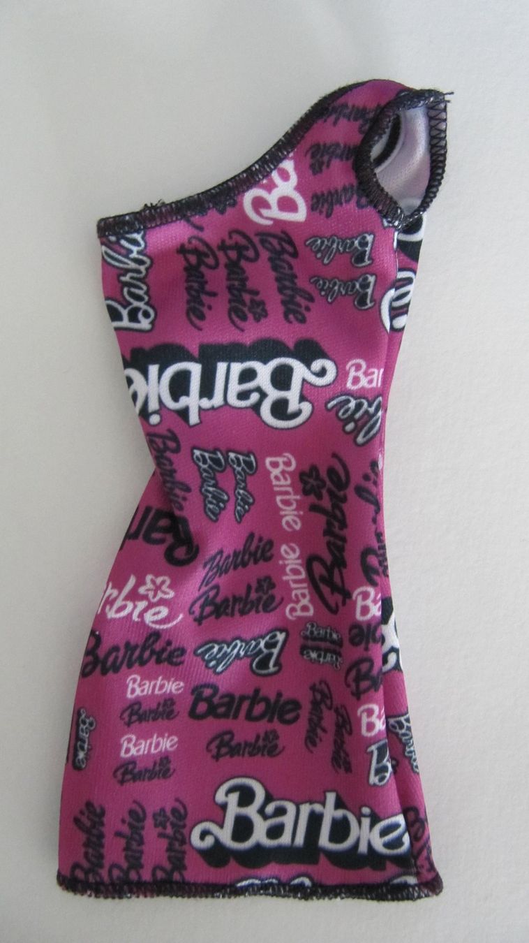 Bambole: Schöne Kleider mit Barbie Logo – Nuovo (secondo la descrizione) da Brunnen venduto da Kiwiland1 2