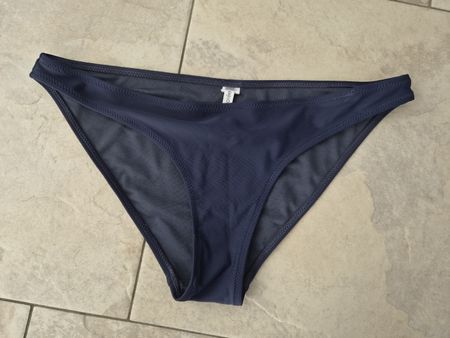 Bikinihose Chicorée dunkelblau Grösse M, neu und ungetragen 