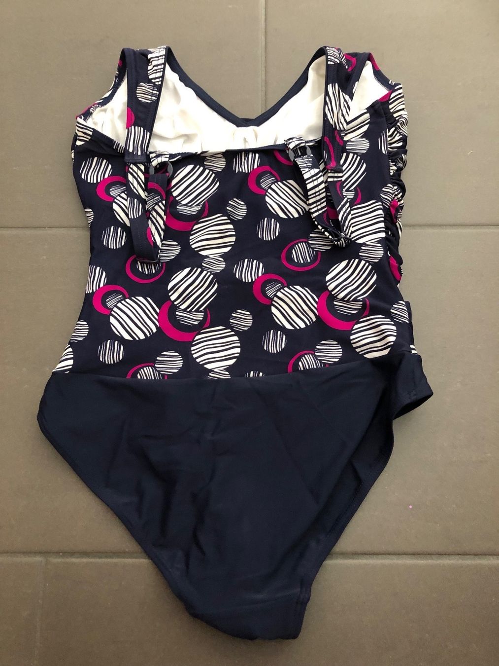 Lascana Badekleider & Bikinis: Badekleid – Gebraucht aus Grosshöchstetten von Kreator20