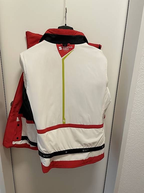 Jacken: Skijacke – Gebraucht aus Oberwil BL von ramos01 1