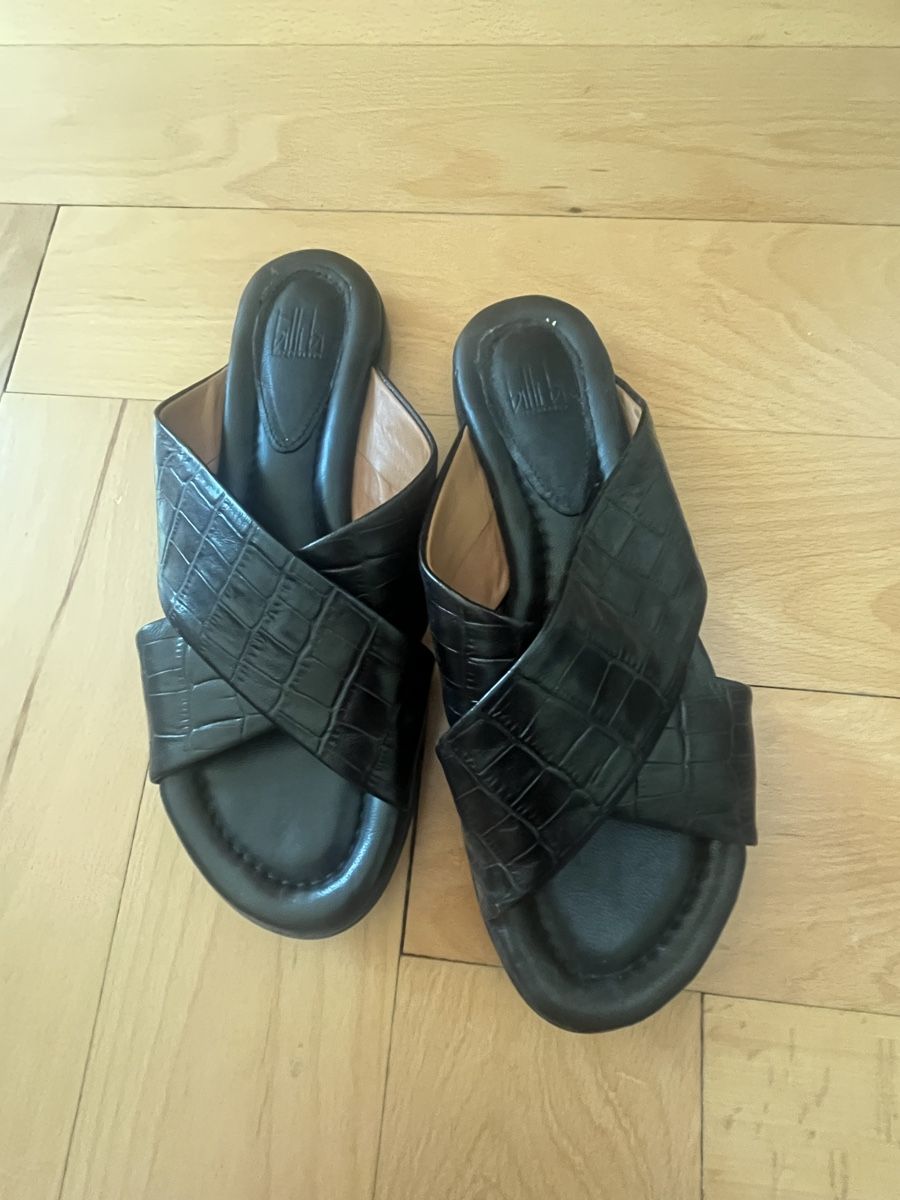 Scarpe da donna: Sandalen Gr. 39 schwarz – Usato da Zürich venduto da keiahnig1