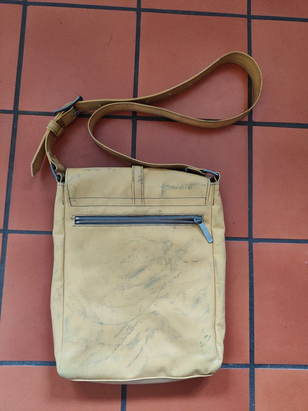Freitag Taschen: Freitagtasche Hermitz R517 – Gebraucht aus Winterthur von 1rainbow54 1