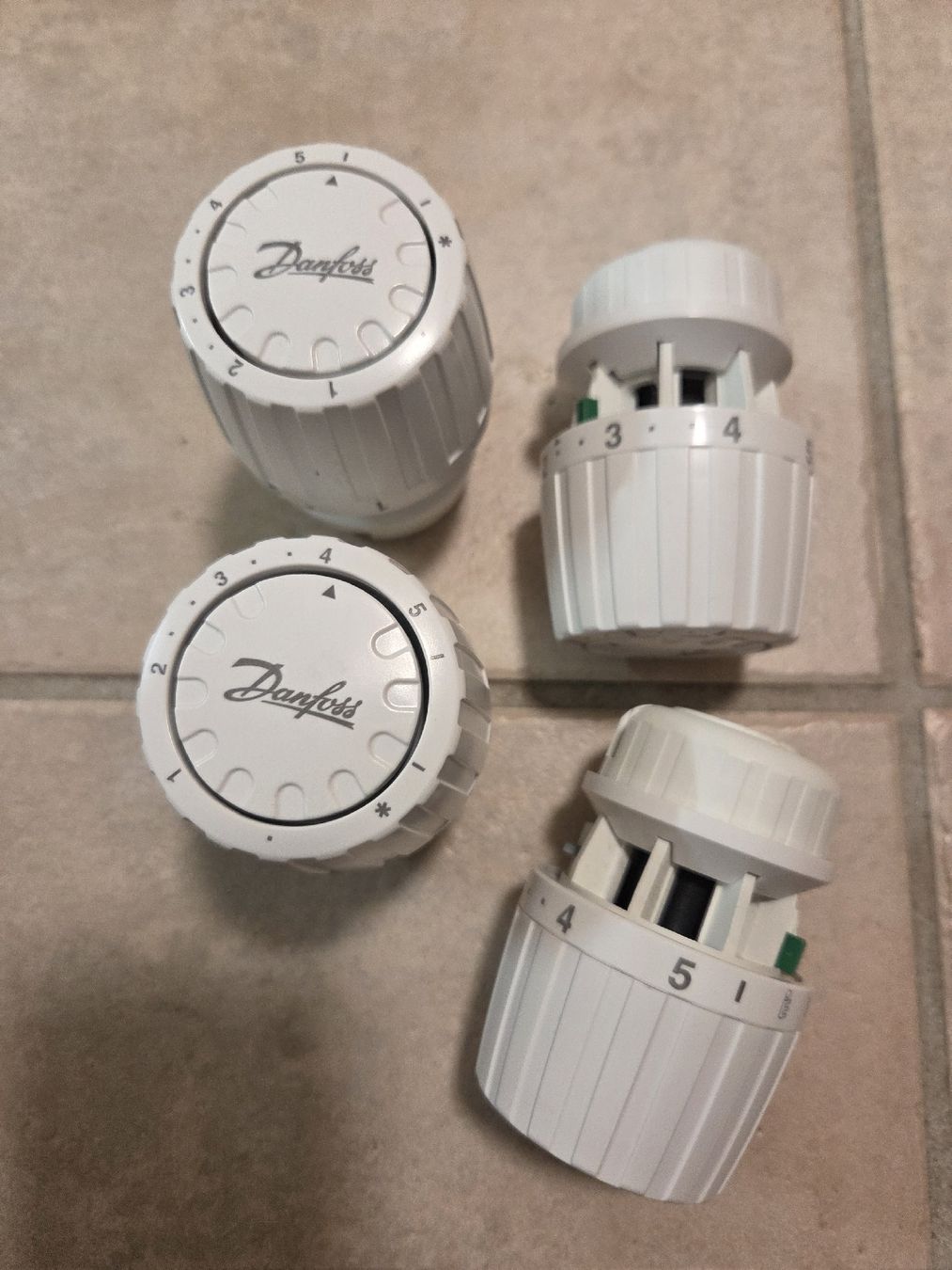 Sonstige Gartengeräte: 4 Danfoss Ventile – Gebraucht aus Wängi von Planet80