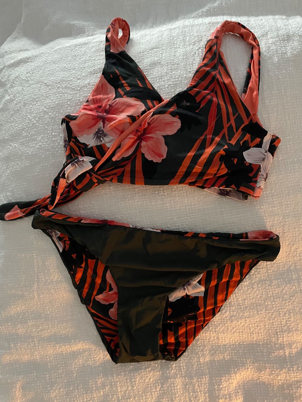 Badekleider & Bikinis: Bikini mit wendbarer Bikinihose – Gebraucht aus Zürich von jas_5mwh 8