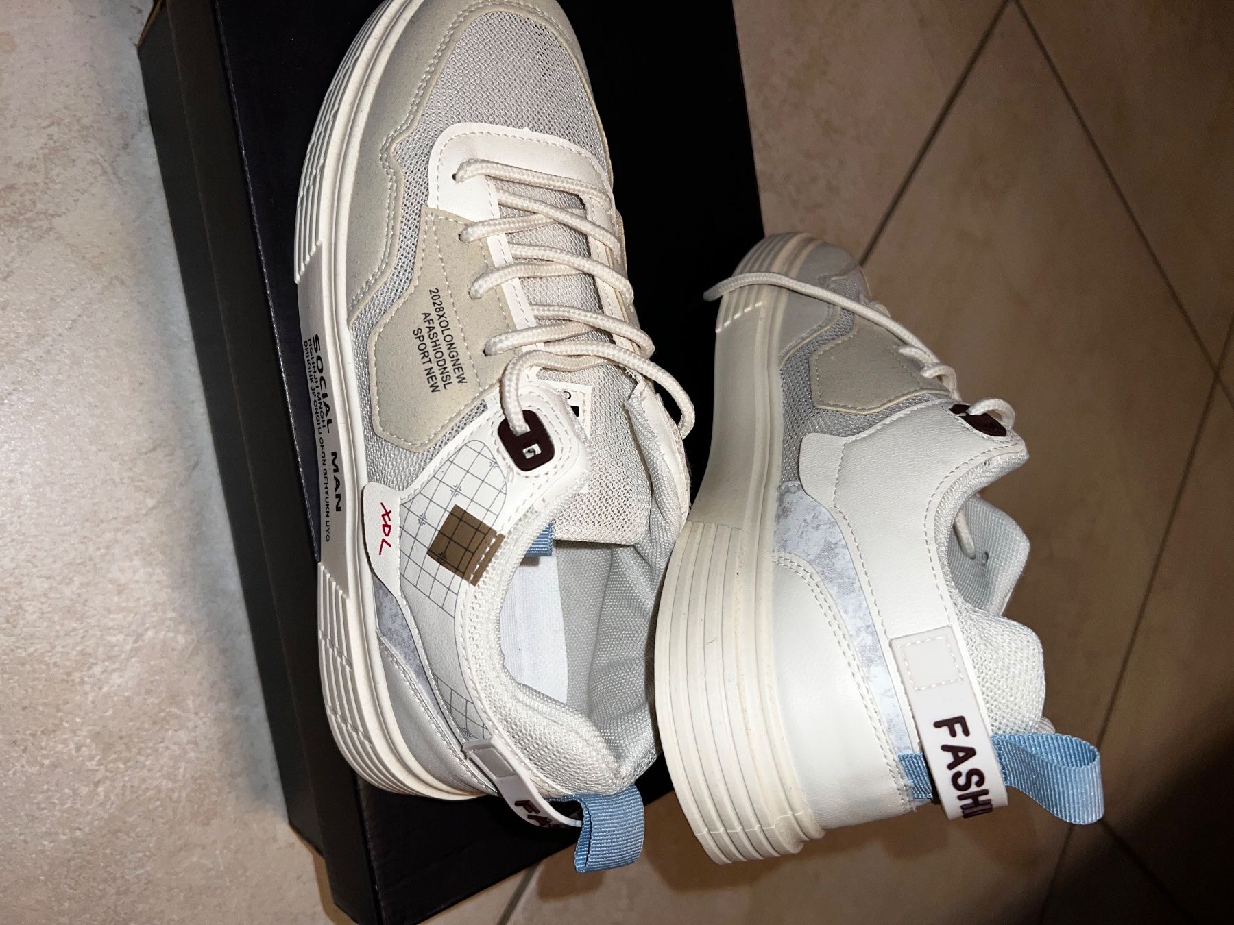 Scarpe da uomo: Neue Schuhe – Nuovo e nell'imballaggio originale da Zug venduto da Welcome22