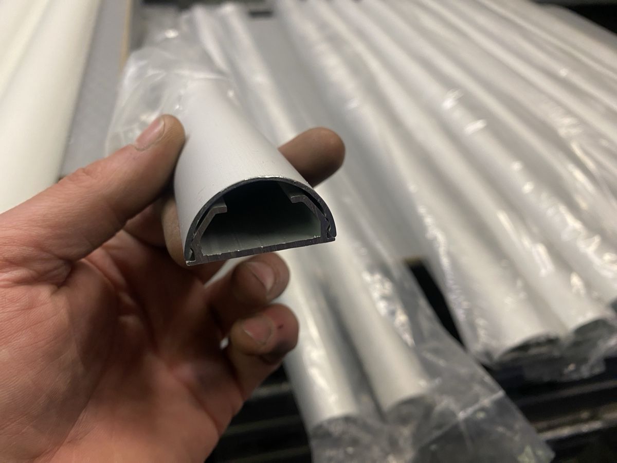 Profilati: Bosscom Kabelkanäle – Nuovo (secondo la descrizione) da Wabern venduto da HK-Design 1