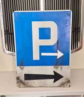Verkehrsschild /Strassen Schild Parkplatz