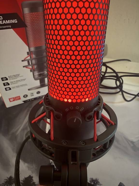 Microfoni: HyperX QuadCast Mikrofon  – Usato da Zürich venduto da Vitalii7 1