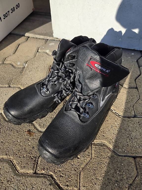 Scarpe da uomo: Sicherheitsschuhe / Stiefel – Usato da Lausen venduto da 04362 3