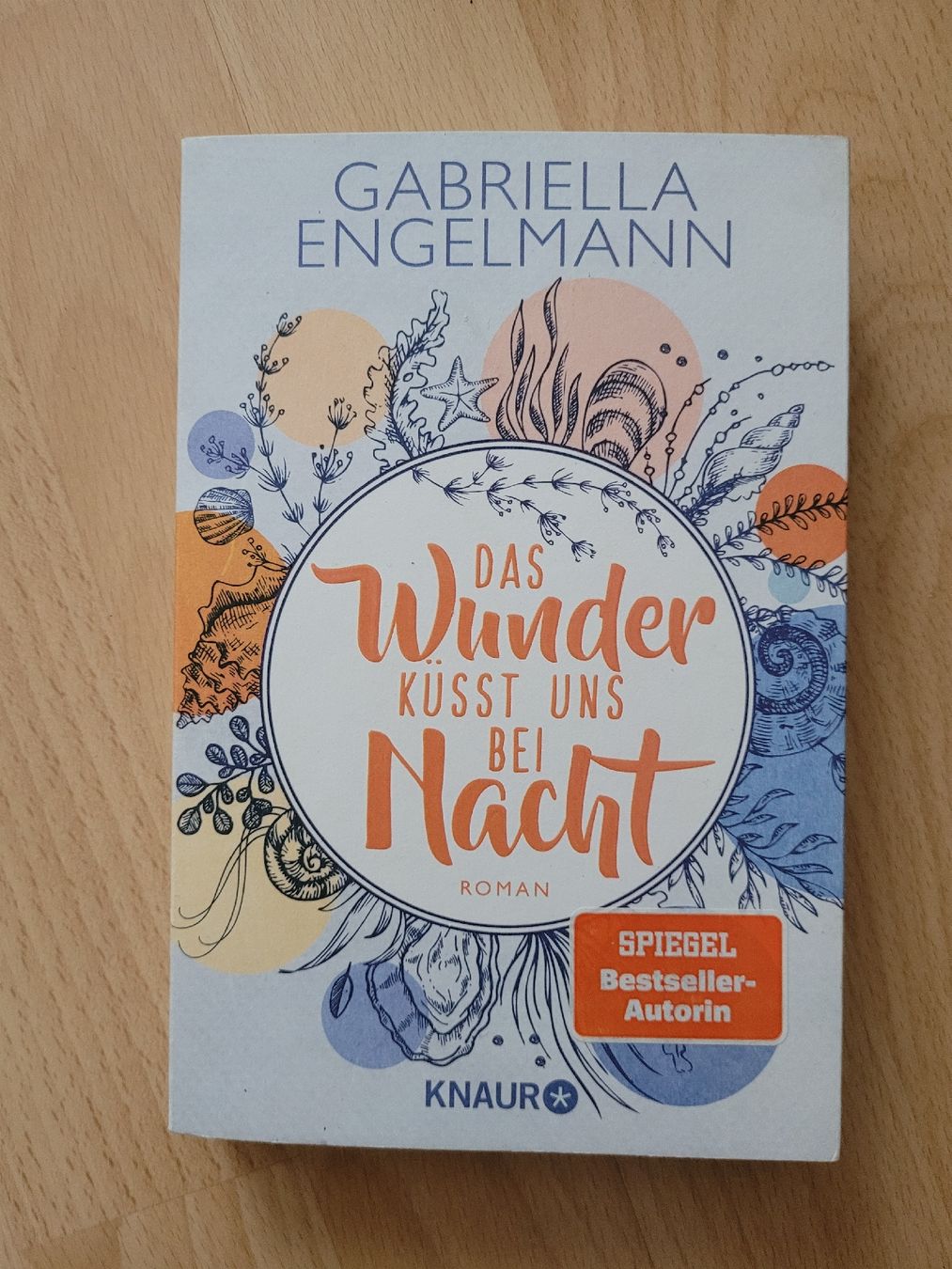 Bücher: das Wunder küsst uns bei Nacht – Gebraucht aus Perlen von Safari_23