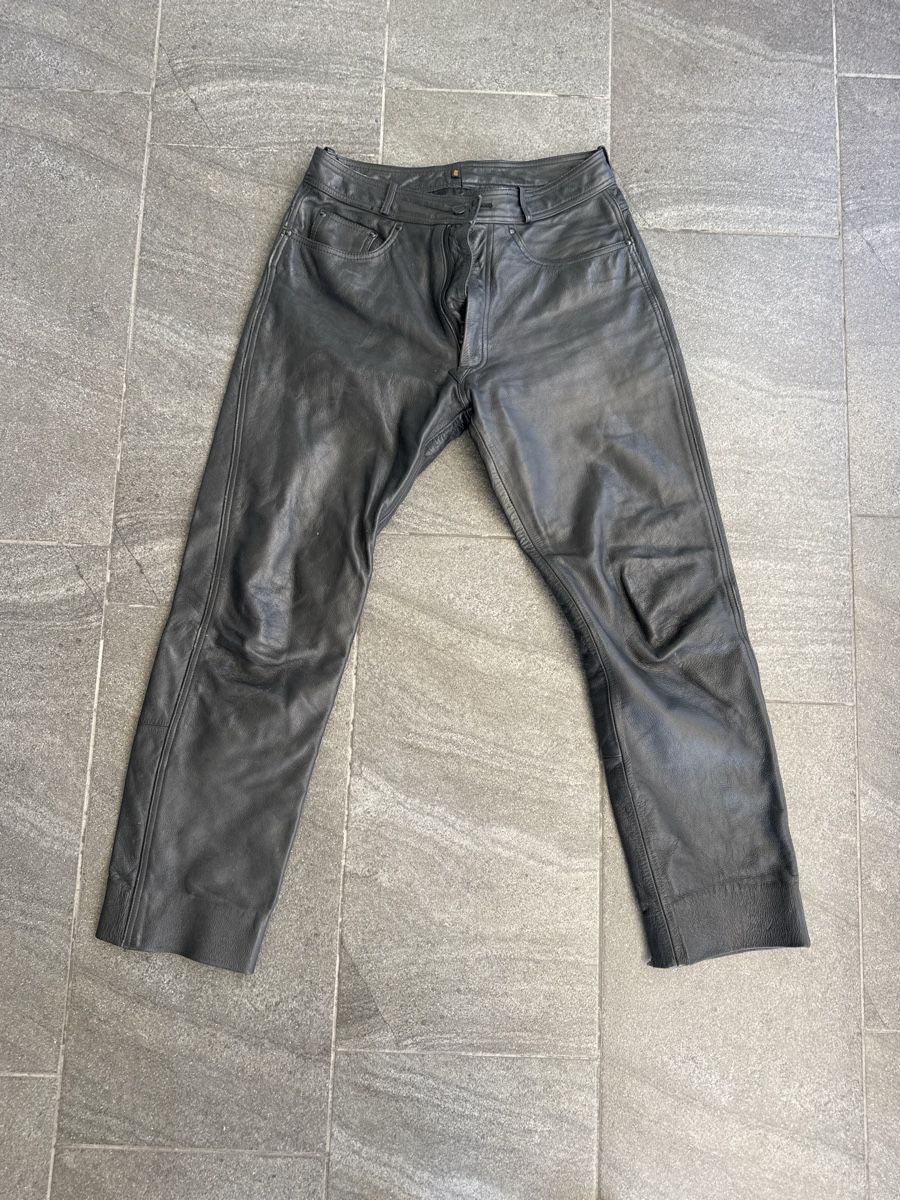 IXS Pantalons: IXS Lederhose Grösse 48 gebraucht – D'occasion à Niedergösgen par bek_w6hm