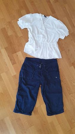 Hübsches, sommerliches Ensemble, Caprihose, edles Oberteil