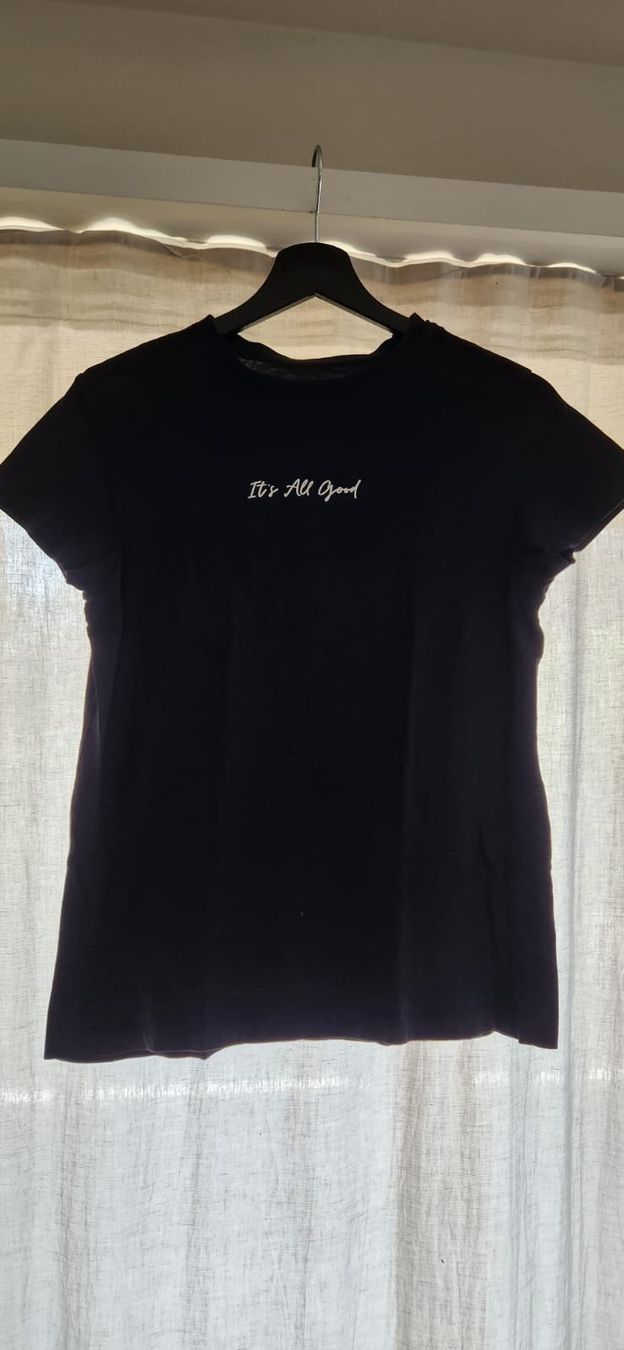 T-shirt: Schwarzes T-Shirt "It's All Good", Gr. S – Usato da Zürich venduto da syl_bhd2