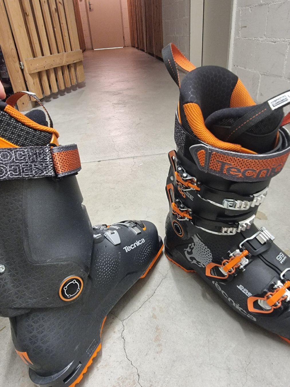 Scarpe da uomo: Tecnica Cochise 100 Skischuhe Gr. 26.5 – Usato da Zürich venduto da KasiaLew 4