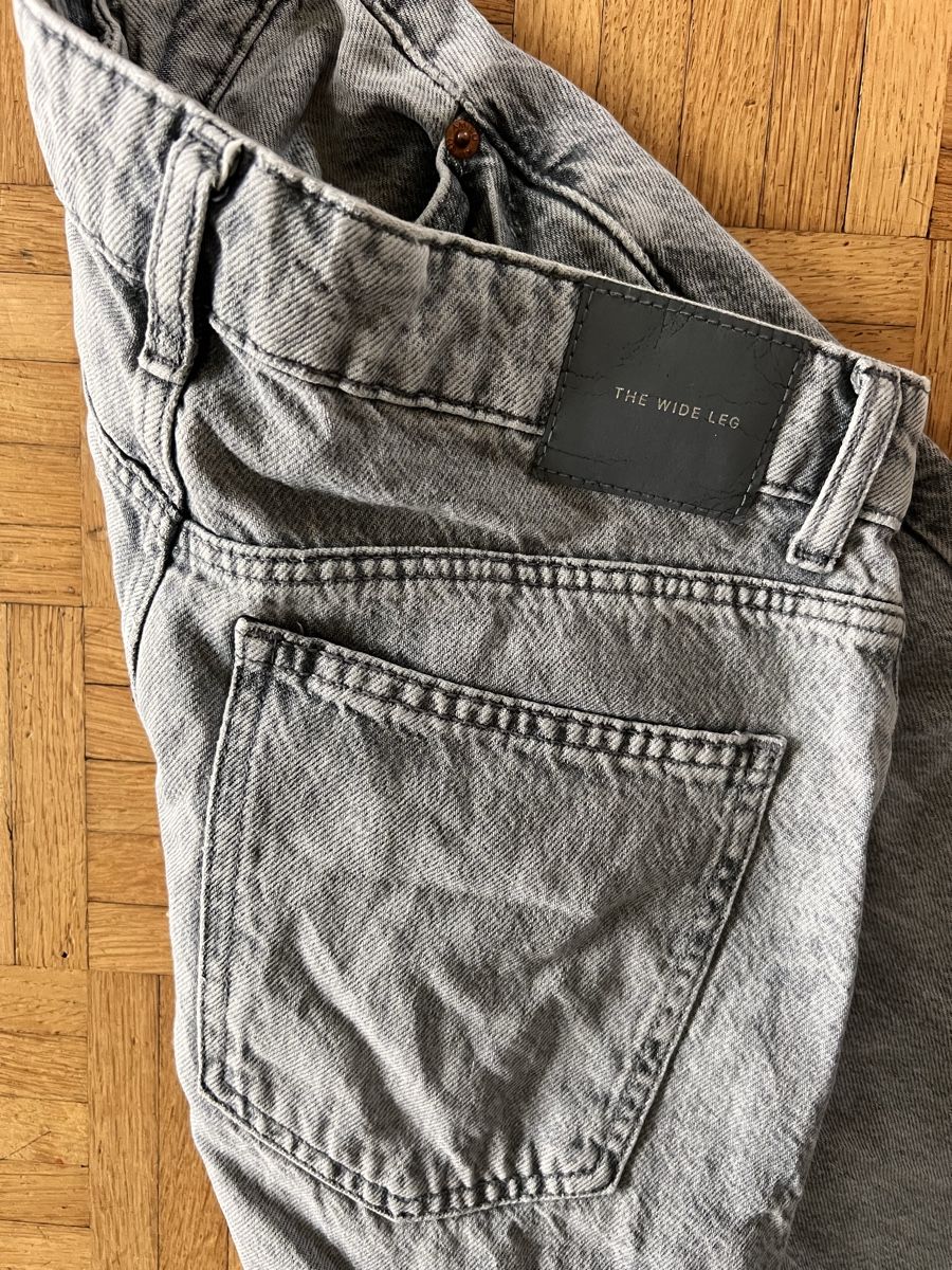 Jeans: Hellgraue Wide Leg Jeans 36 – Usato da Heimberg venduto da celi_w 3