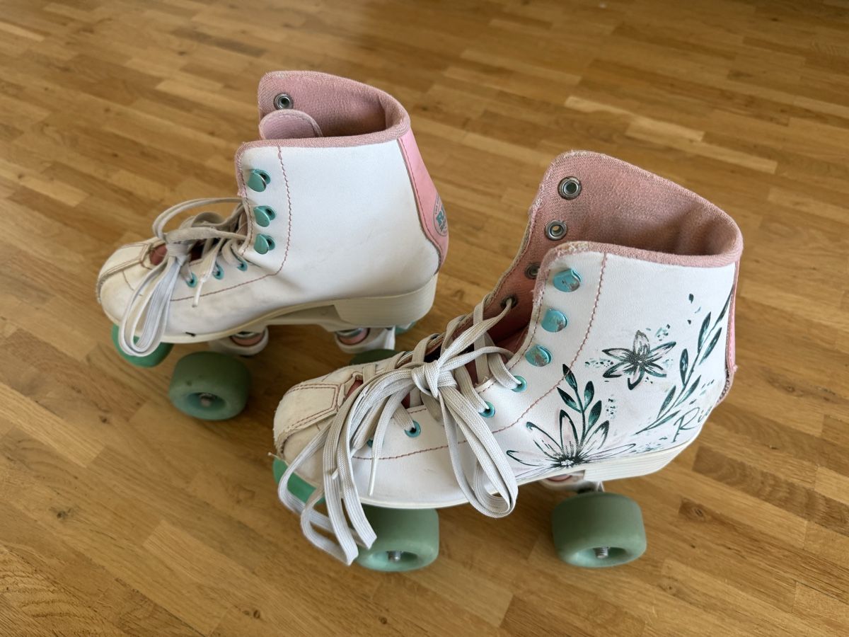 Pattini in linea & Pattini a rotelle: Rollschuhe mit vier Rollen – Usato da Zürich venduto da Sven1968 2