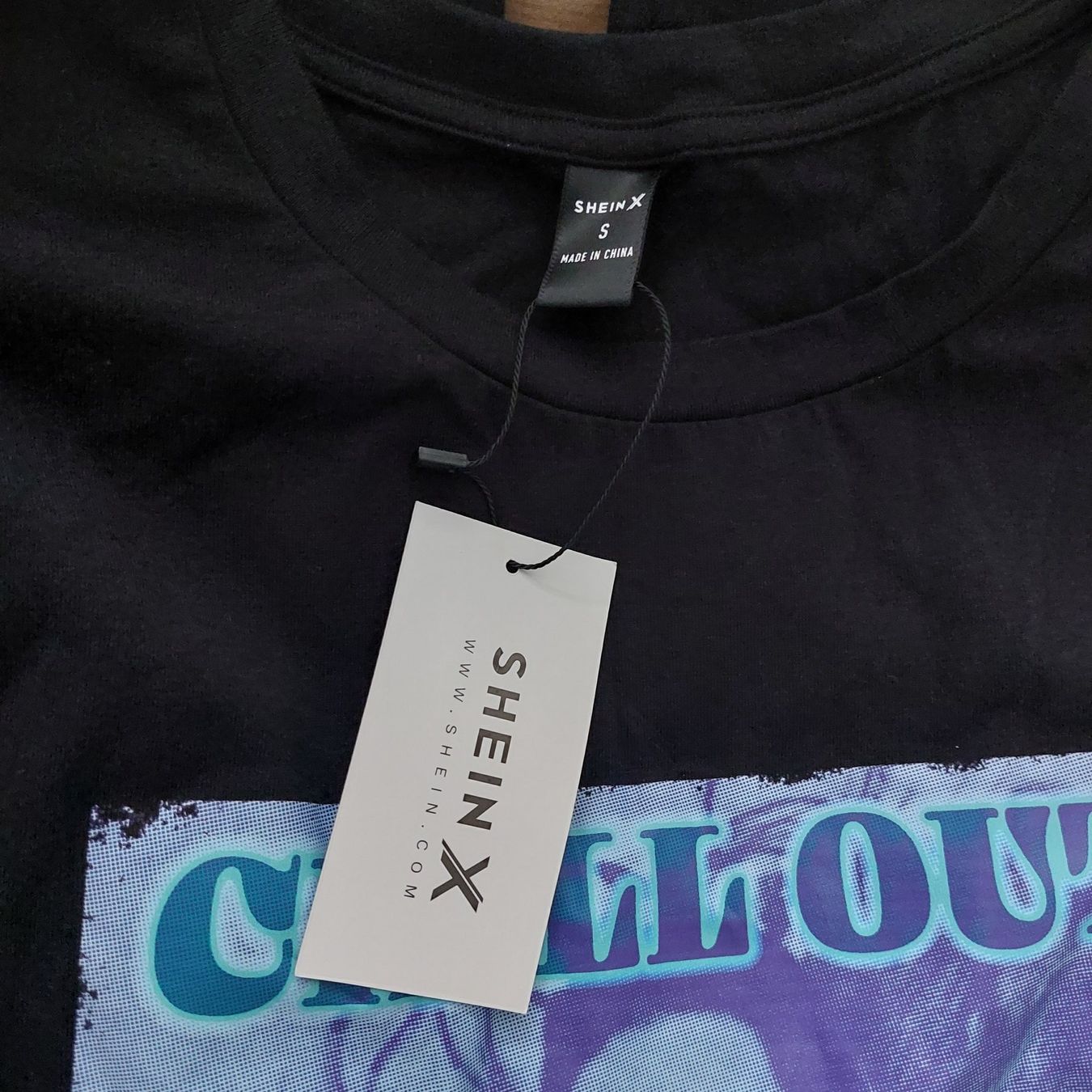 T-shirts: Cooles Tshirt – Neuf avec emballage d'origine à Muri AG par ReBoutique 4