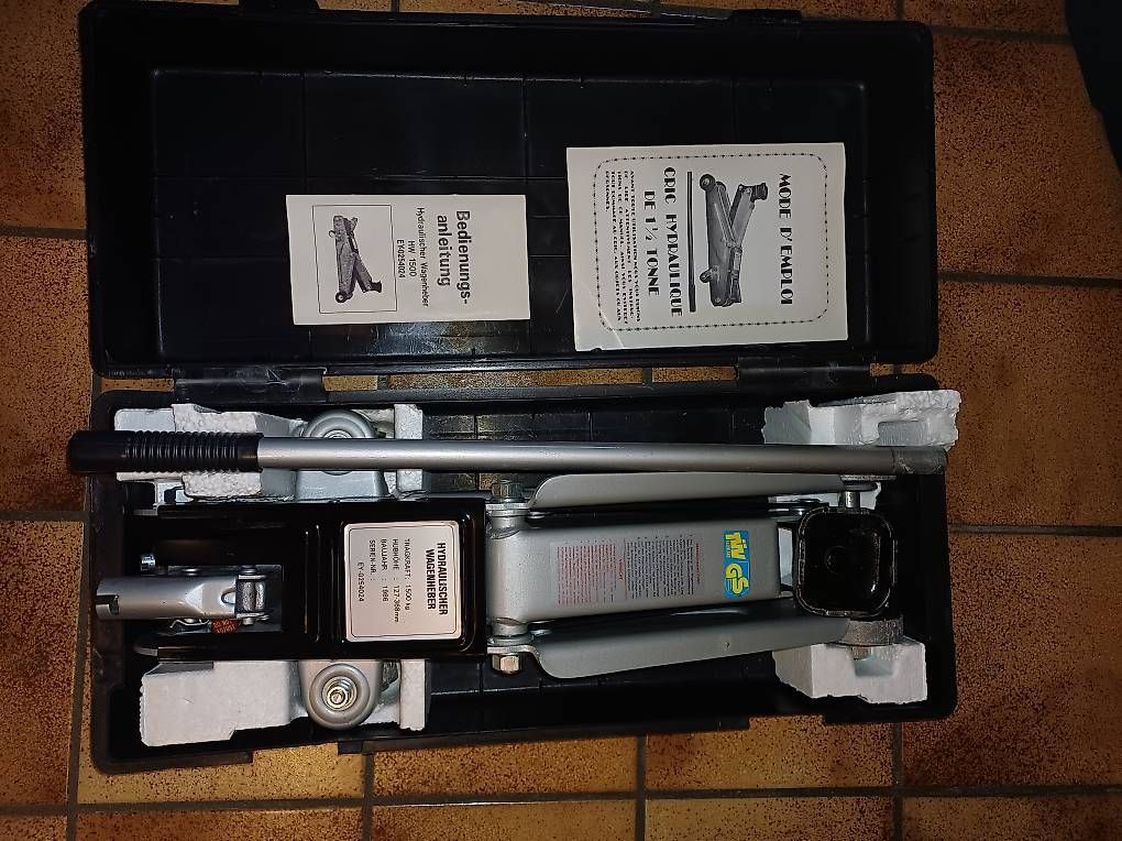 Tous les outils: Wagenheber 1.5 T – D'occasion à Lyssach par gys_gnm6