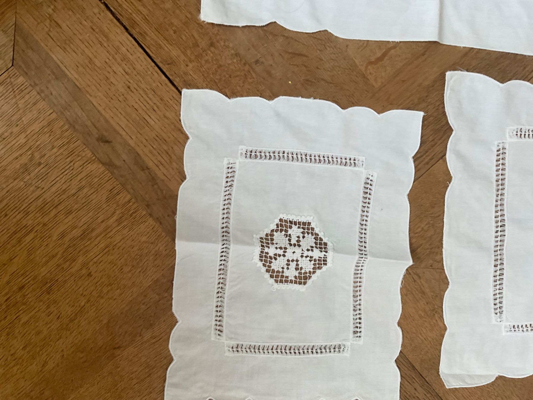 Set di tavolo e panche: Platzdeckchen Tischset Baumwolle Deckchen Deko VERSAND 4.- – Nuovo (secondo la descrizione) da Aarau venduto da Galaktos 3
