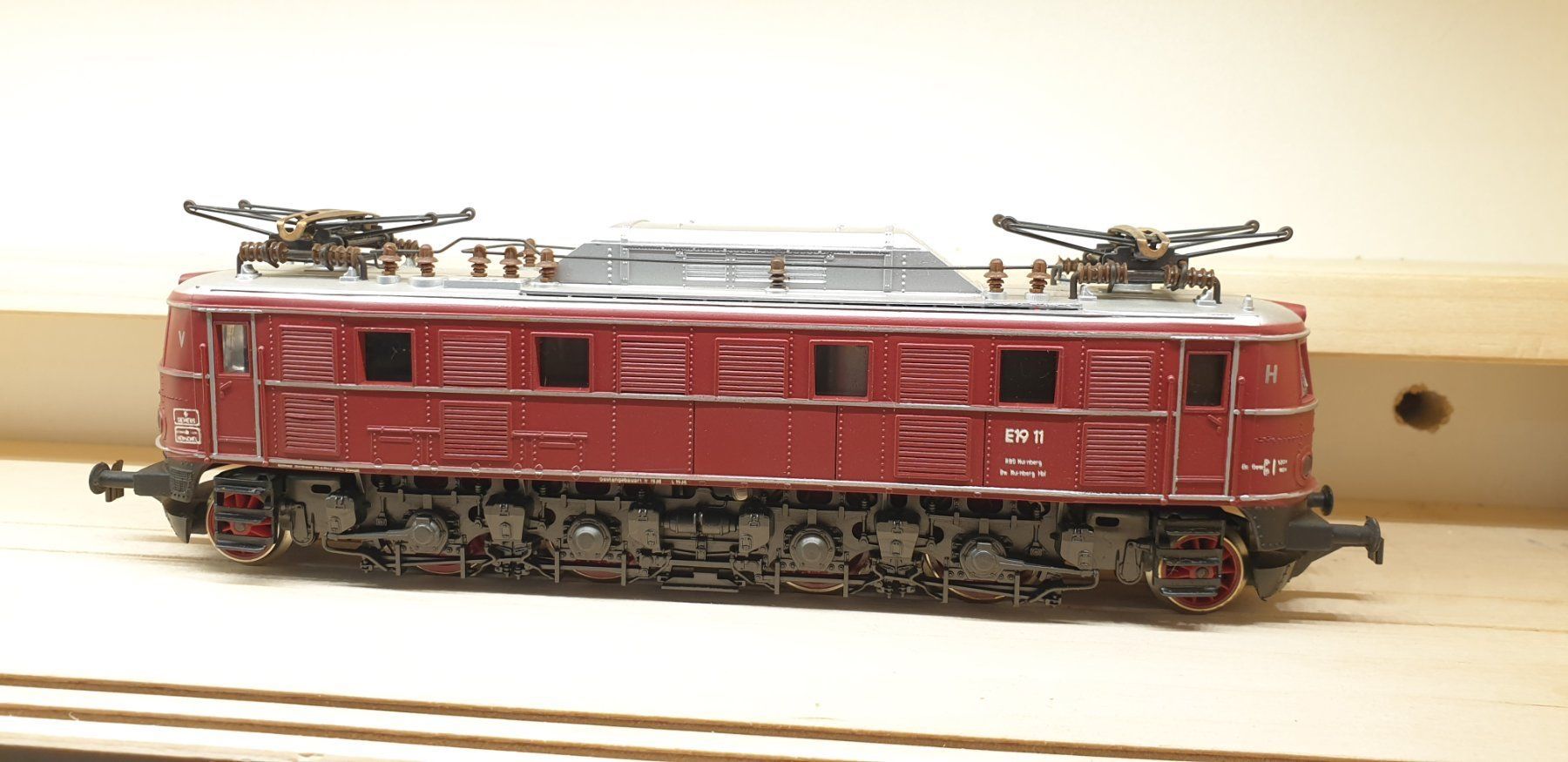 Rivarossi Modellini di ferrovie: Rivarossi DR E19-11 Wechselstrom 1098 H0/AC – Usato da Geroldswil venduto da TopTrain54 2