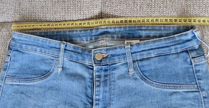 H&M Jeans: Klassische Jeans – Usato da Herrenschwanden venduto da Cate67 1