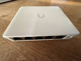 2 x Ubiquiti UniFi Switch Flex Mini