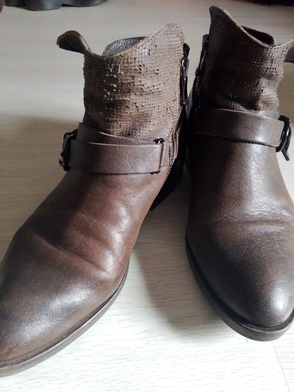 Damenschuhe: Lederboots  – Gebraucht aus Sirnach von Marketeria