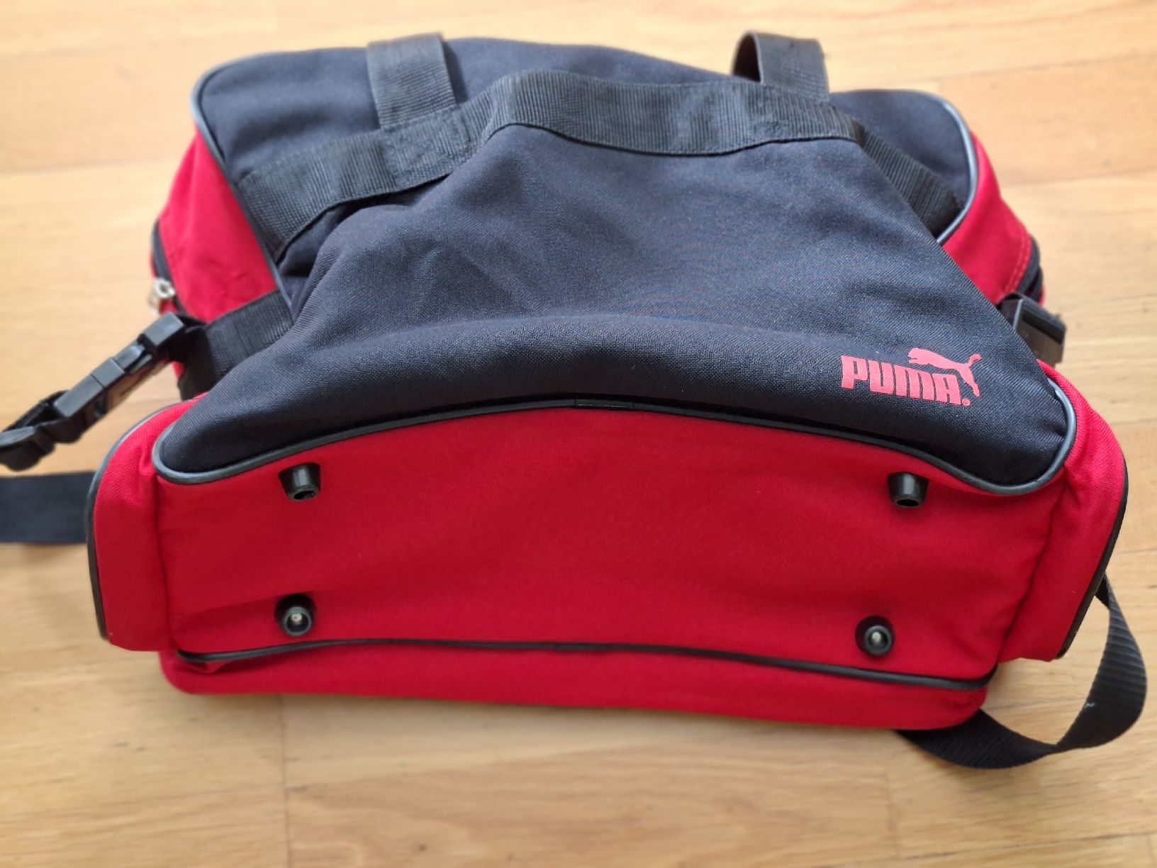 Puma Taschen: Sporttasche Puma – Gebraucht aus Zürich von makimakimak 3