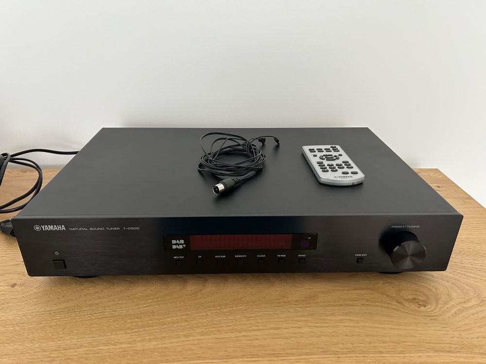Yamaha DAB Tuner DT500 (nur FB geht nicht) Kaufen auf Ricardo