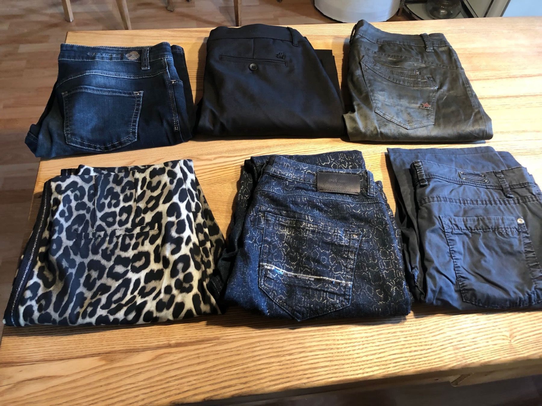 Pantaloni: 6 Damenhosen Gr. 38 – Usato da Röschenz venduto da Tashroal