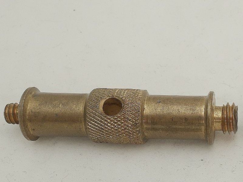 Manfrotto Treppiedi & Teste: Original Manfrotto Spigot Adapter 1/4" & 3/8" modifiziert – Usato da Zürich venduto da dnk_nrd8 1
