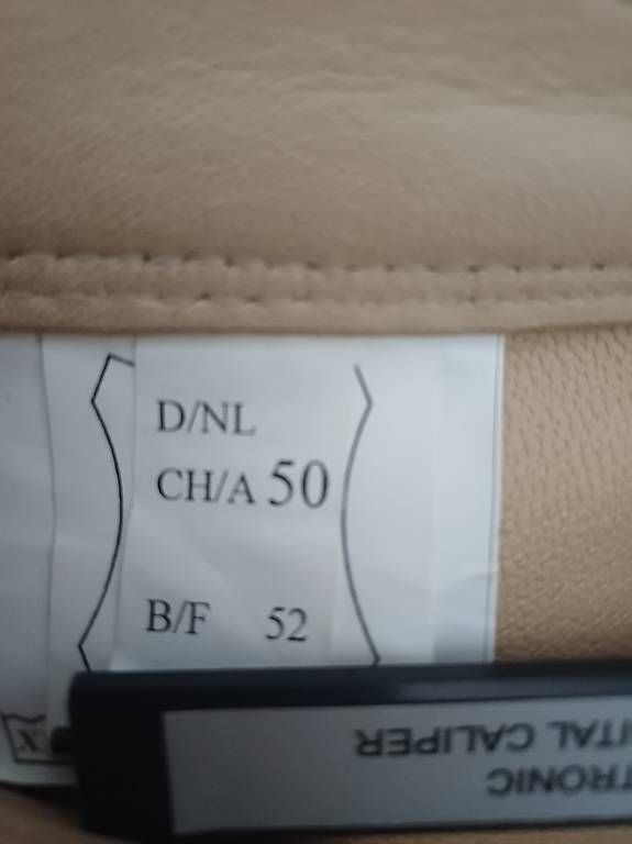 Pantaloni: Tiroler Lederhosen – Usato da Betschwanden venduto da Jukon 4
