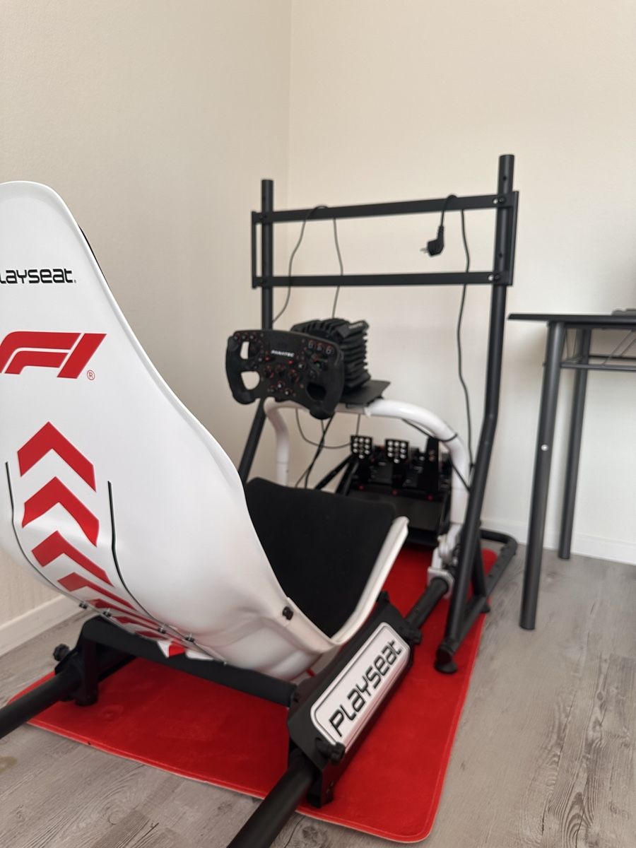 Fanatec Konsolen: Sim Rig Playseat X Fanatec – Gebraucht aus Neuenhof von mer_lg8v 1