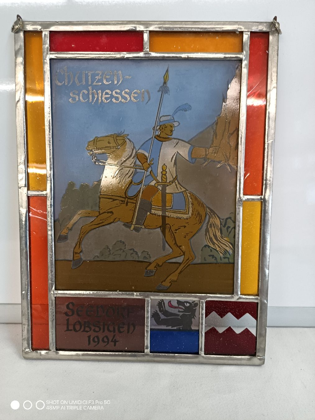 Altro in Antiquarato & Arte: Buntes Glasbild Chutze-schiessen Seedorf-Lobsigen 1994 – Usato da Aarwangen venduto da to-hirschi 1