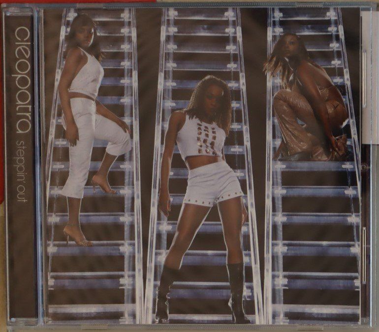 CDs: Cleopatra – Sleppin’ Out – Gebraucht aus Luzern von CONTENTI