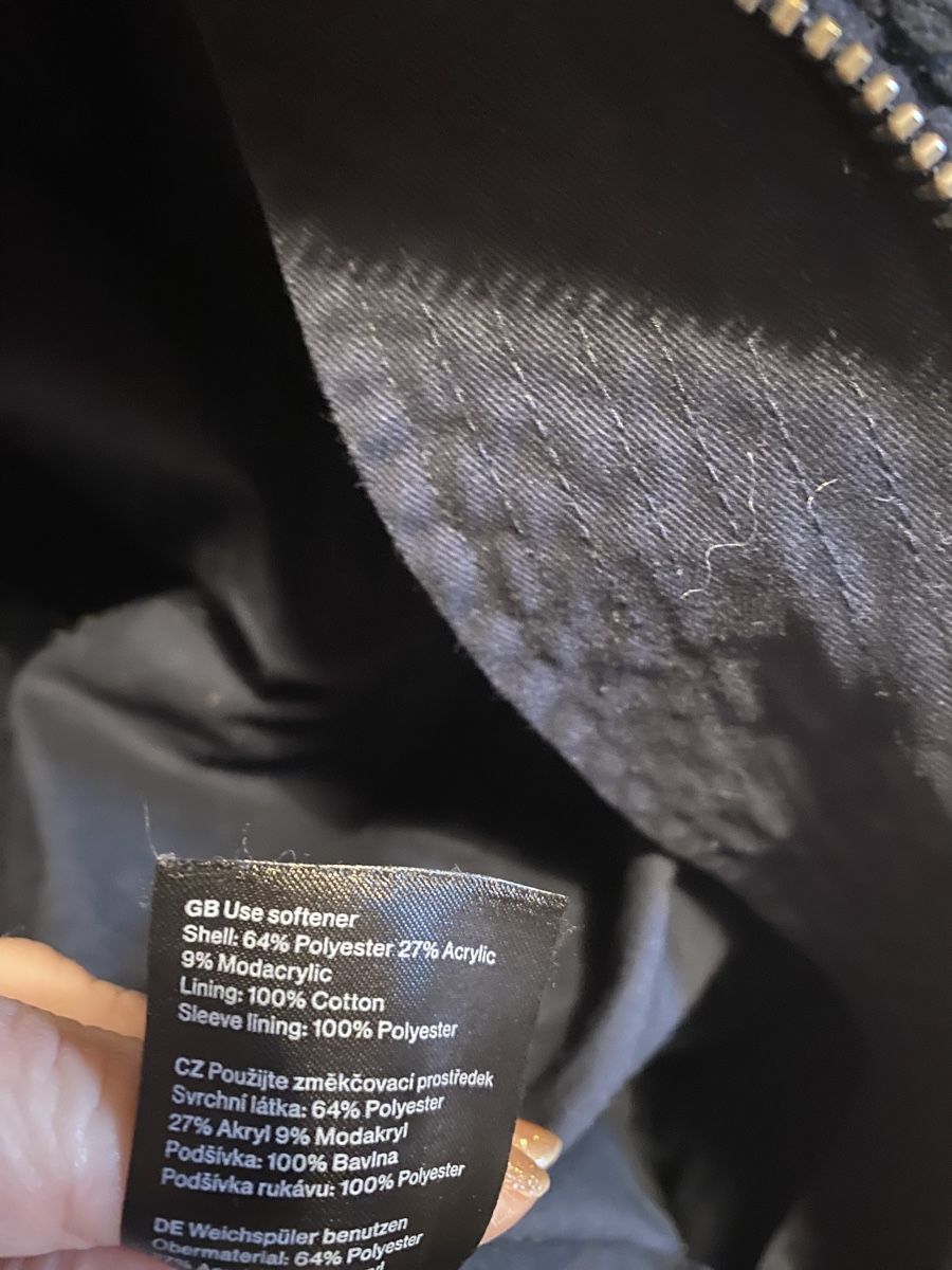 Weekday Mäntel: Manteau Weekday noir taille M – Gebraucht aus Epagny von nie_n5yb 2