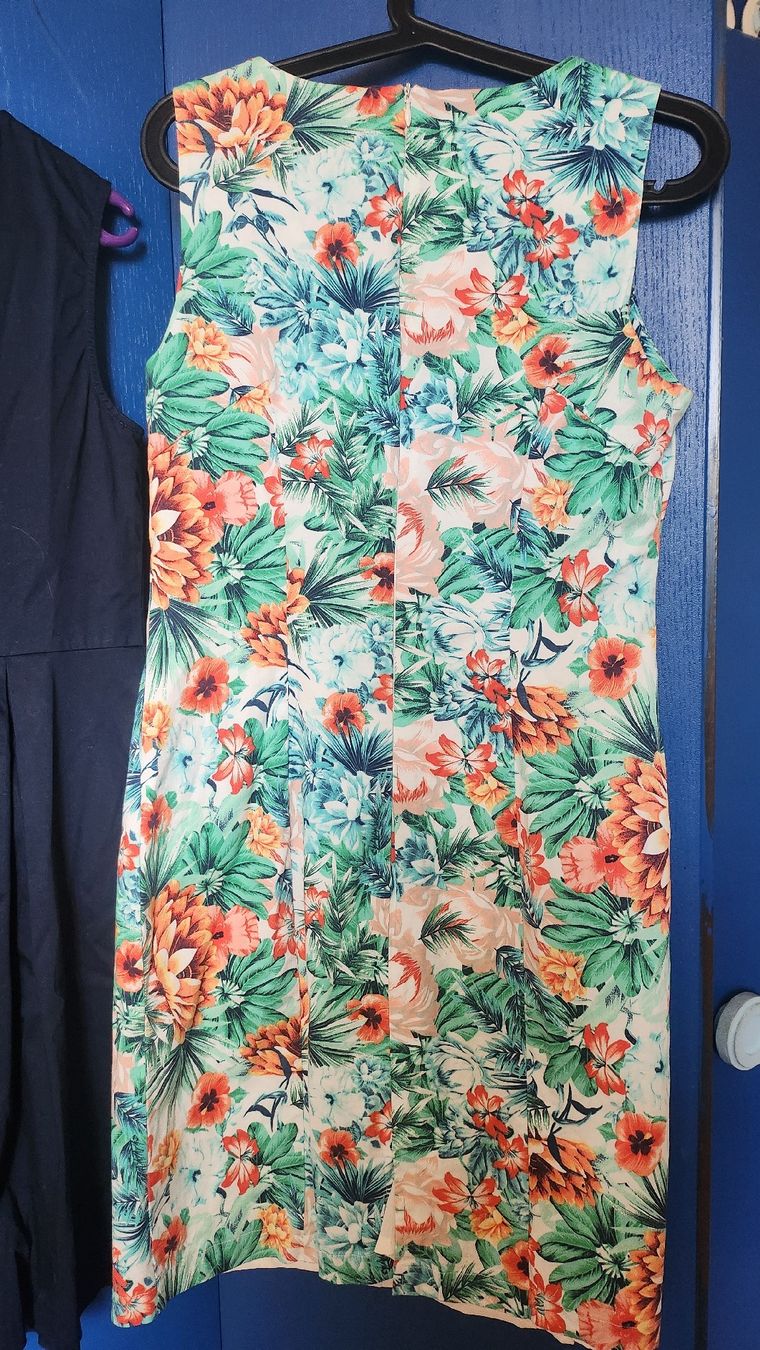Vestiti: Etuikleid mit Blumenmuster, Gr.40 – Usato da Forch venduto da ang_bhq6 1