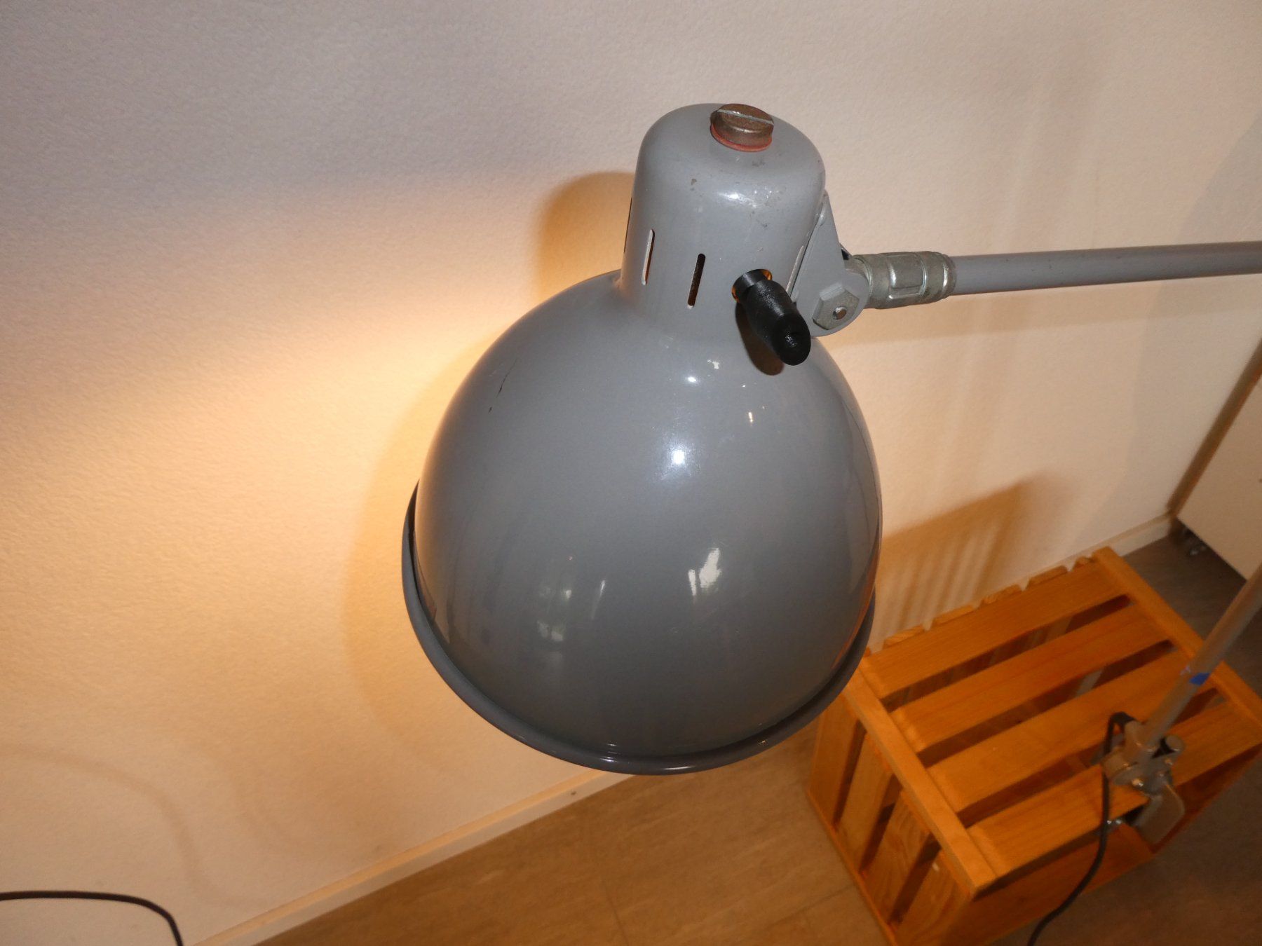 Lampade: Industrielampe BAG/Belmag – Usato da Ernetschwil venduto da Kiwi200 2