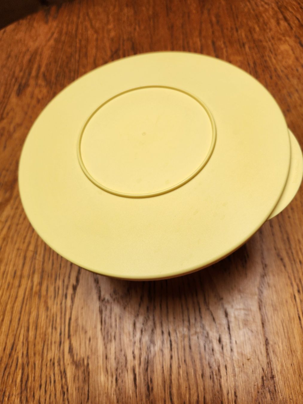 Tupperware Recipients et similaires: Tupperware Aqua Schüssel 2,5L – D'occasion à Gstaad par Meiel2020 1