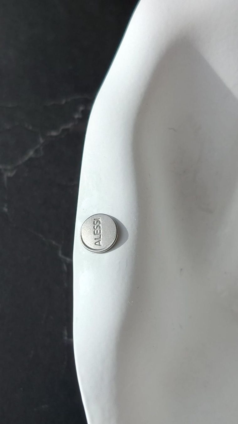 Alessi Piatti di portata: Alessi trifft auf Nestlé – Usato da Neuhausen venduto da MonoCeros 1