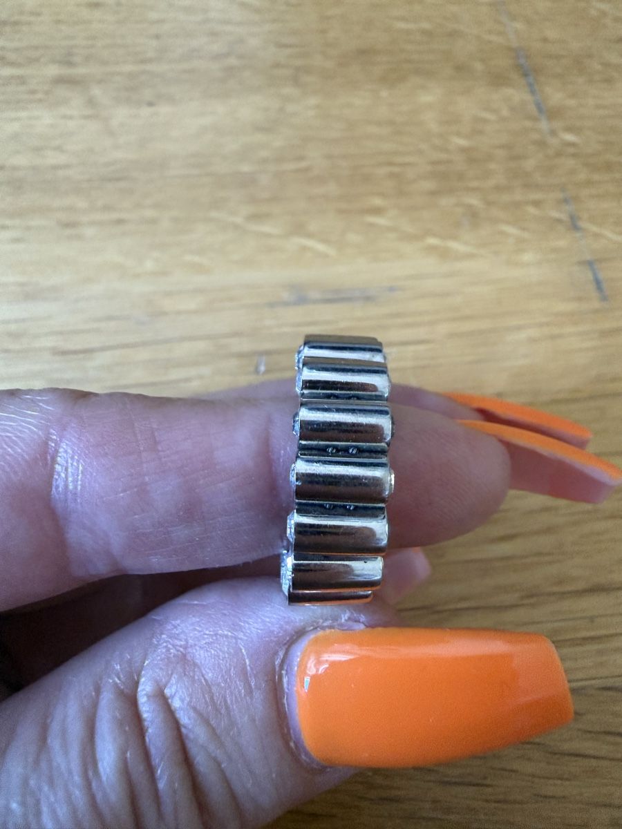 Swarovski Ringe: Swarovski Ring mit Schmucksteinen Silberfarben Grösse 52 – Gebraucht aus Richterswil von cobruetsch 1