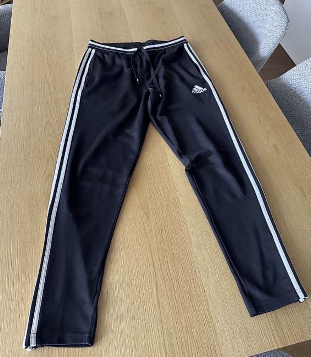 Adidas Pantaloni: Adidas Herren Trainerhose climacool, Gr. M – Usato da Sursee venduto da Janst88