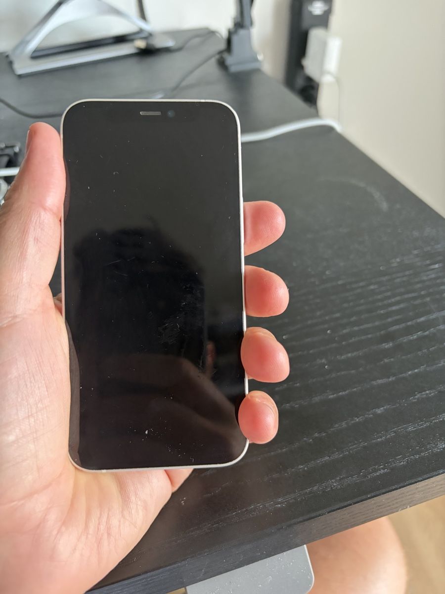 Apple Telefoni cellulari / Smartphones: Apple iPhone 12 mini - 64GB - White - Unlocked - Excellent! – Usato da Schneisingen venduto da constantin_nic 4