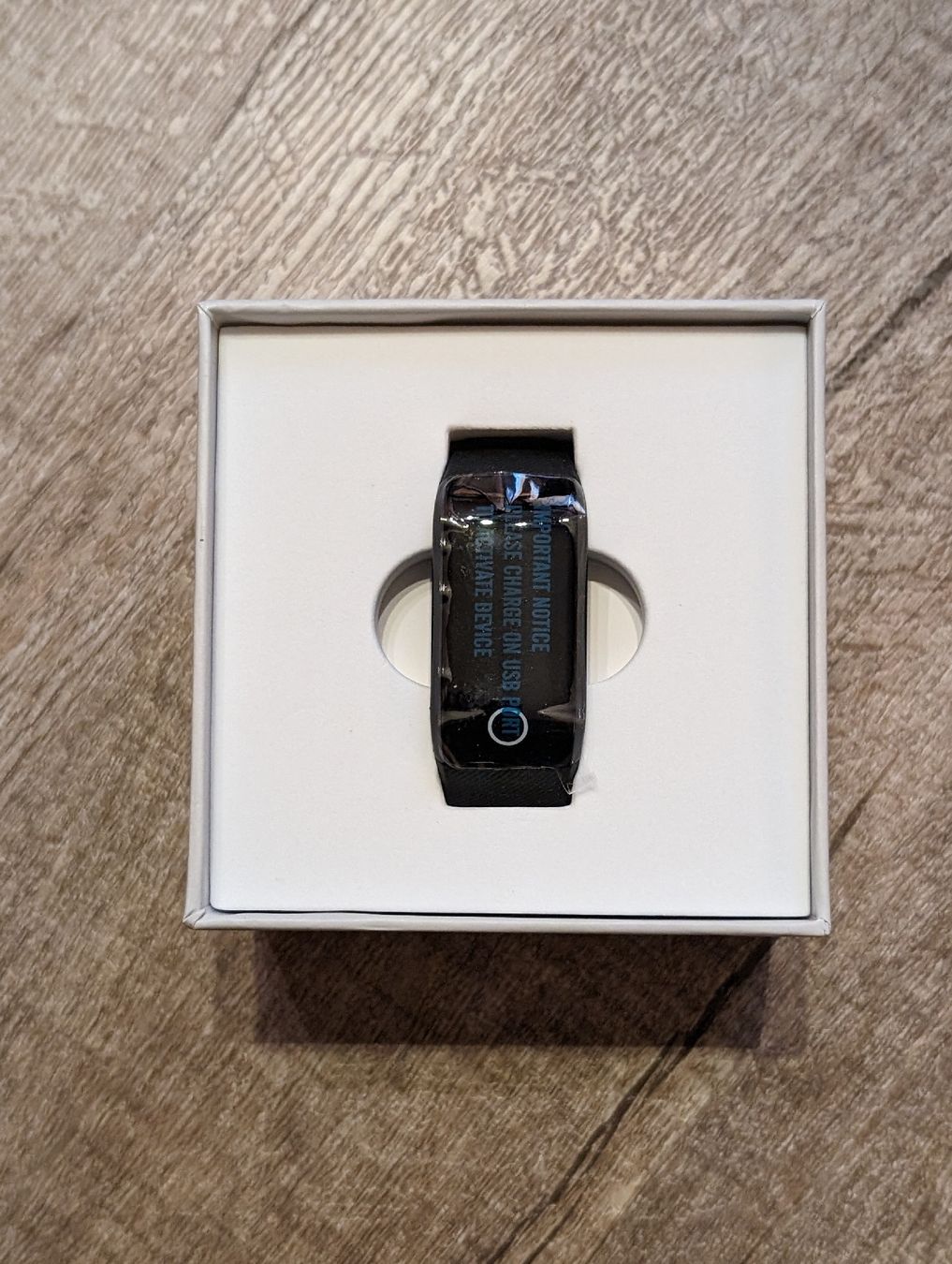 Smartwatch: Fitness Armband Schwarz – Neu (gemäss Beschreibung) aus Hasle LU von Ragu01