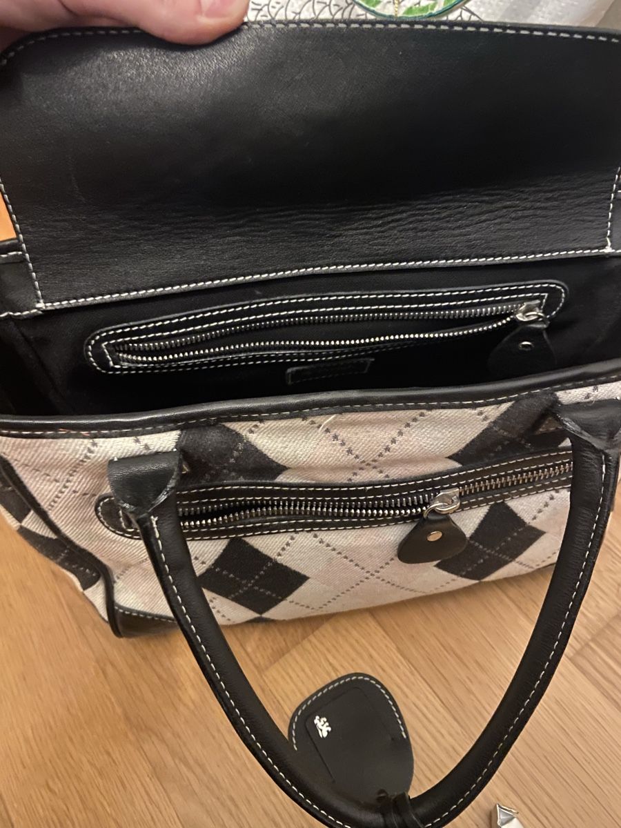 Borse da donna: Handtasche mit Magnetverschluss – Usato da Volketswil venduto da Del_299 2