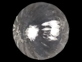 Selbstgeblasene Glaskugel