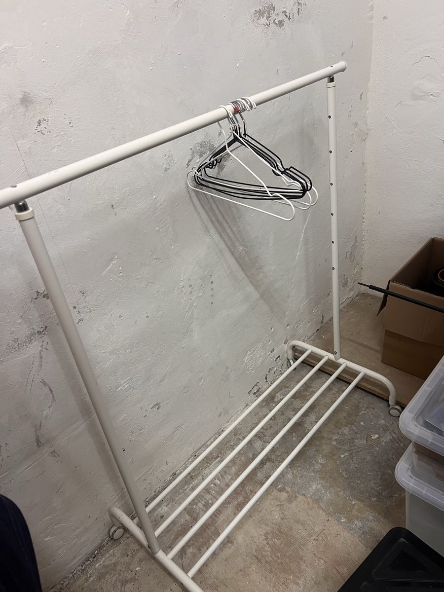 Ikea Porte manteau: Kleiderstange – D'occasion à Bern par ayvana