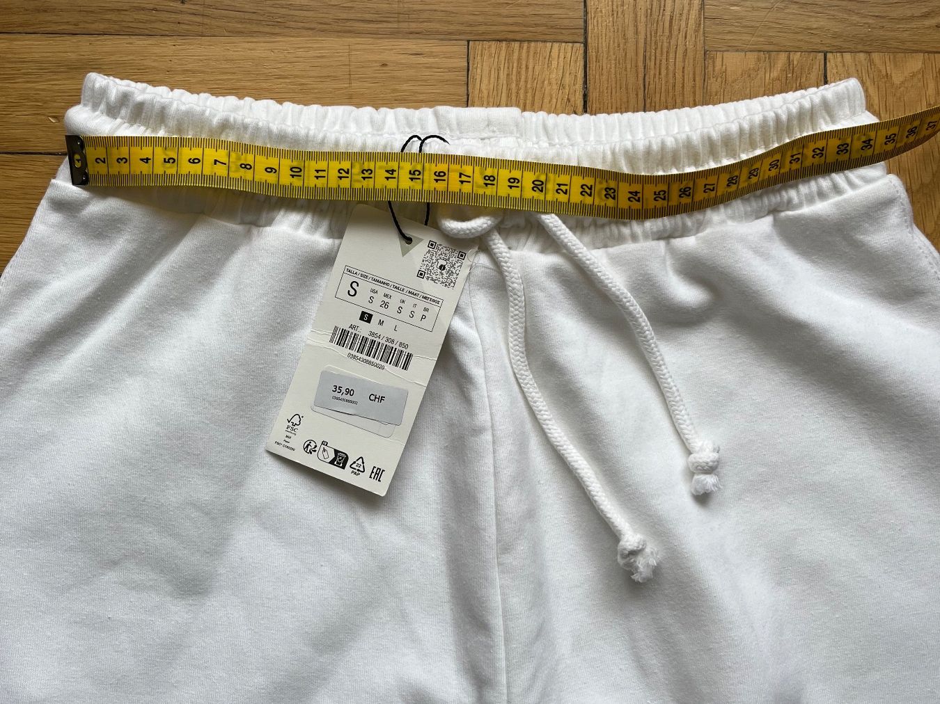 Zara Pantaloni: New Zara pants size S – Nuovo (secondo la descrizione) da Chêne-Bougeries venduto da Seetooyoo 2