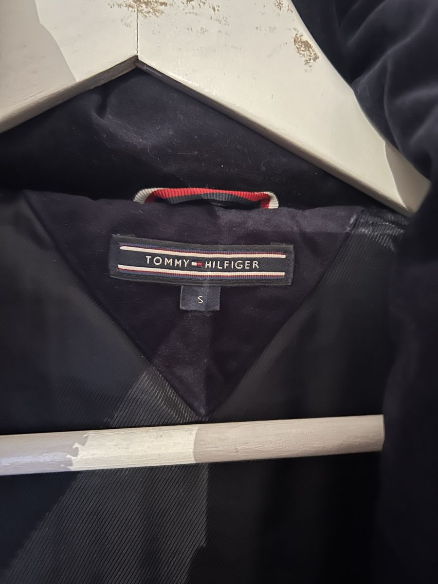 Tommy Hilfiger Giacche: Dunkelblaue Tommy Hilfiger Samt-Pufferjacke Gr. S – Usato da Wettingen venduto da sar_k7hg 2
