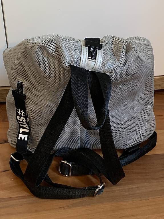 Zaini: Grauer Rucksack mit Netzoptik – Usato da Ellikon a d Thur venduto da sar_l8sf 1